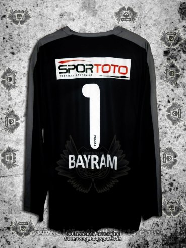 Menemen F.K. Goalkeeper football shirt 2017 - 2018