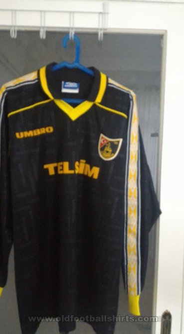Istanbulspor Away football shirt 1996 - 1997