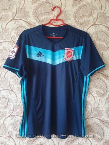 Middlesbrough Kelab wanita baju bolasepak 2016 - 2017