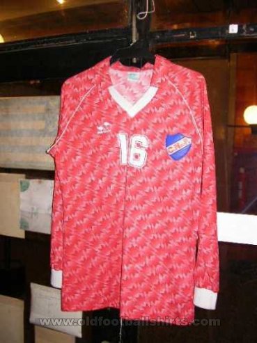 Nacional  Away football shirt 1993