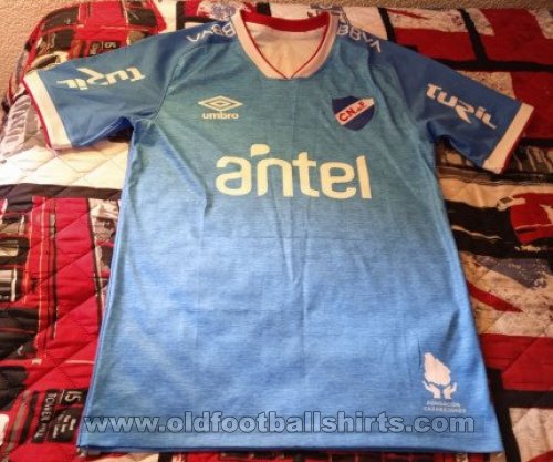 Nacional  Away football shirt 2021 - 2022
