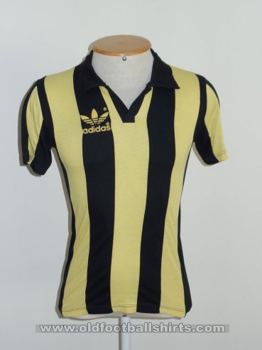 Penarol  Home football shirt 1982