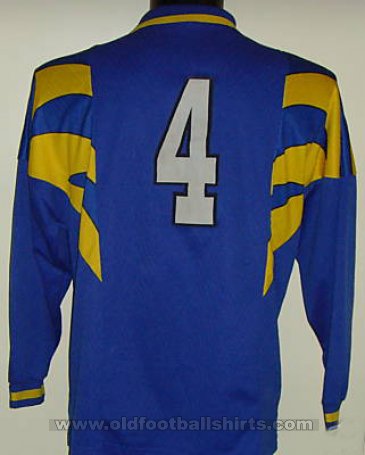 Bluebell United Home football shirt (unknown year)
