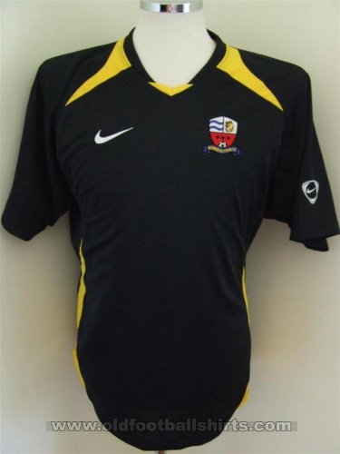Nuneaton Borough Training/Leisure football shirt 2008 - 2009