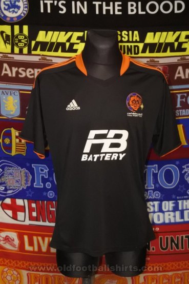 Port FC Third football shirt 2010 - 2011