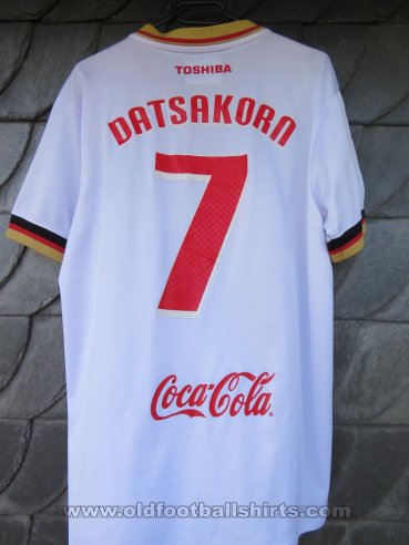 Muangthong United Away football shirt (unknown year)