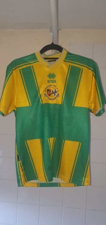 Worcester City Third football shirt 2004 - 2006