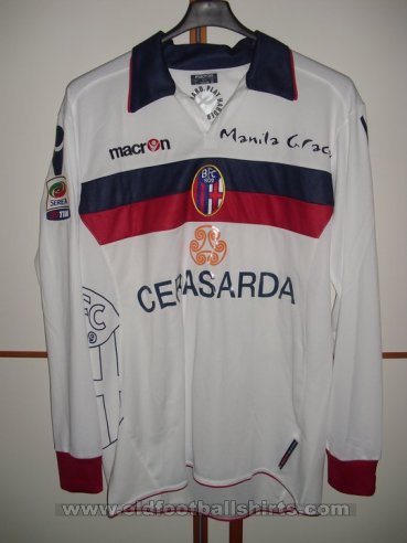 Bologna Away football shirt 2010 - 2011