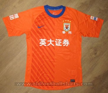 Shandong Luneng Taishan Home football shirt 2011 - 2012