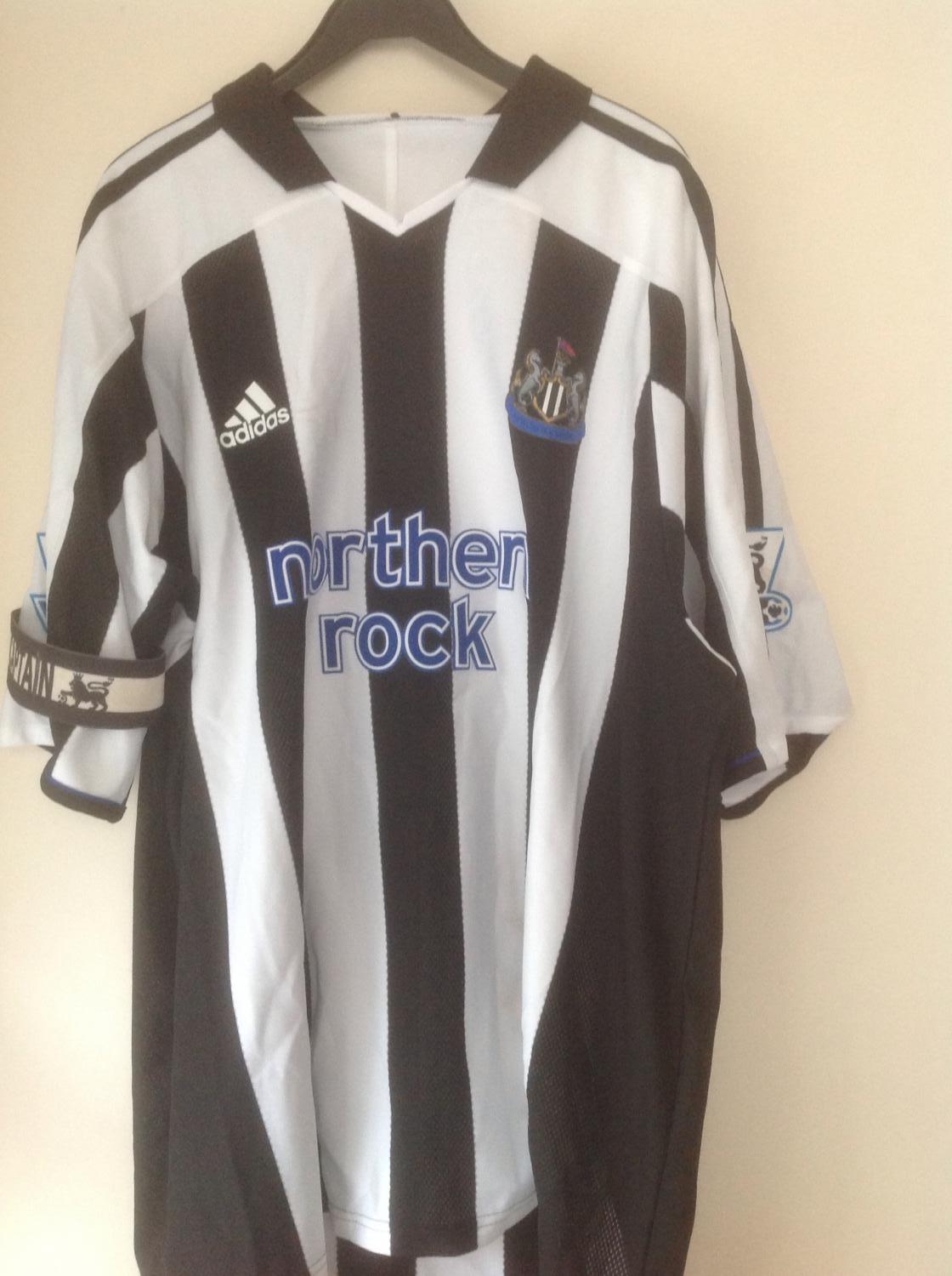 Newcastle Home camisa de futebol 2003 - 2005. Sponsored by