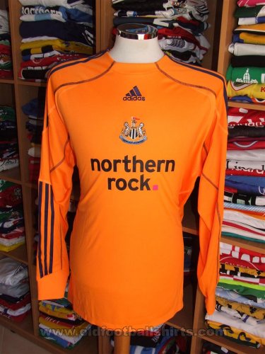 Newcastle Goalkeeper football shirt 2009 - 2010