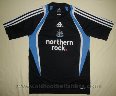 Newcastle Training/Leisure football shirt 2008 - 2009