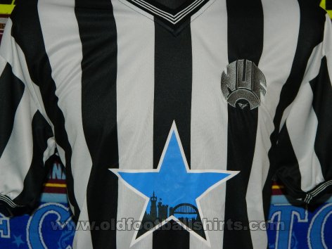 Newcastle Replika retro baju bolasepak 1983 - 1985