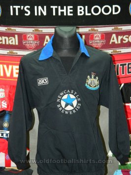 Newcastle Training/Leisure football shirt 1993 - 1995