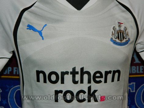 Newcastle Training/Leisure football shirt 2011 - 2012