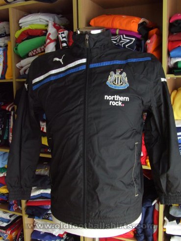 Newcastle Treino/Passeio camisa de futebol (unknown year)