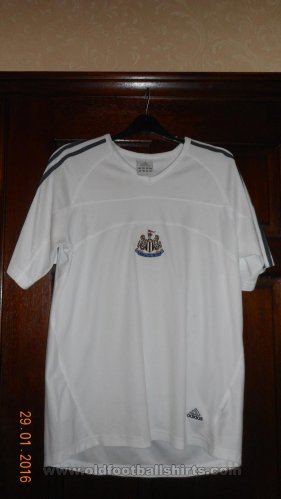 Newcastle Training/Leisure football shirt (unknown year)
