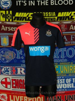 Newcastle Тренировочная/Повседневная футболка 2015 - 2016