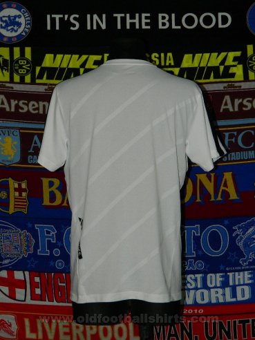 Newcastle Training/Leisure football shirt (unknown year)