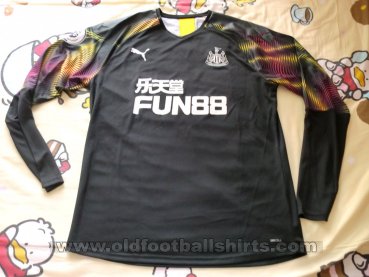 Newcastle Penjaga gol baju bolasepak 2019 - 2020