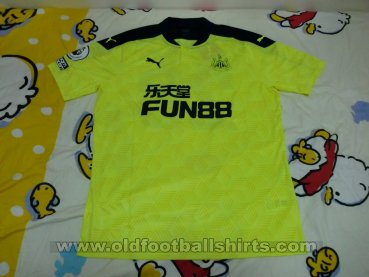 Newcastle Away baju bolasepak 2020 - 2021