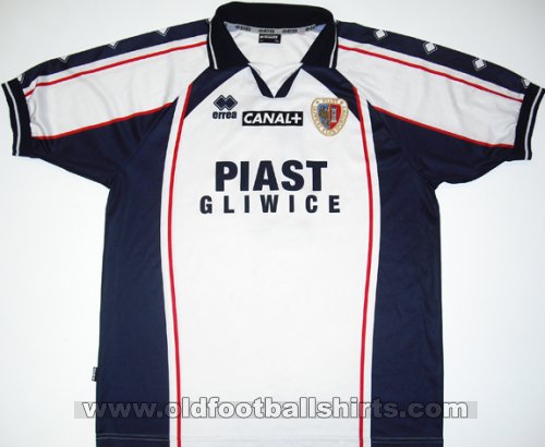 Piast Gliwice Away football shirt 2002 - 2003