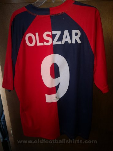 Piast Gliwice Home football shirt (unknown year)