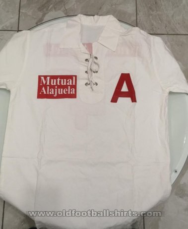 Alajuelense Istimewa baju bolasepak 1999