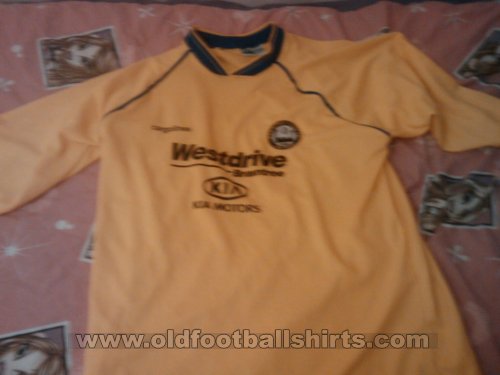 Braintree Town Home football shirt 2005 - 2006