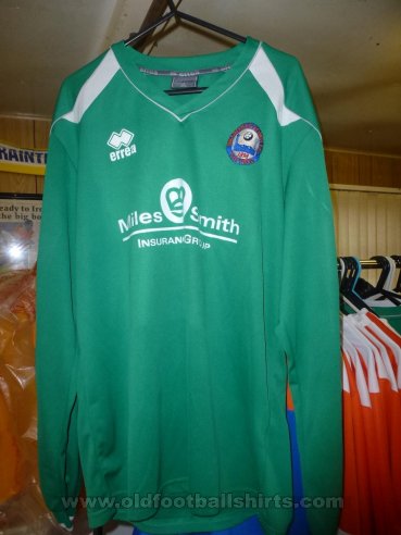 Braintree Town Goalkeeper football shirt 2012 - 2013