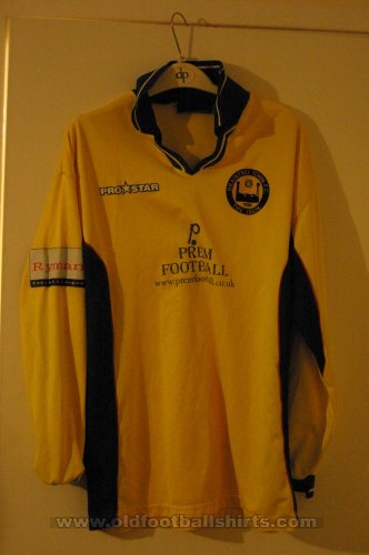 Braintree Town Home football shirt 2000 - 2001