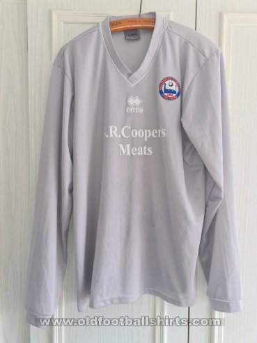 Braintree Town Goalkeeper football shirt (unknown year)