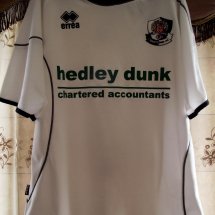 Dartford FC Home football shirt 2009 - 2010 sponsored by Hedley Dunk Chartered Accountants