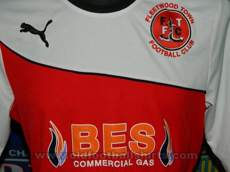 Fleetwood Town Home football shirt 2013 - 2015