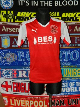 Fleetwood Town Home football shirt 2015 - 2017