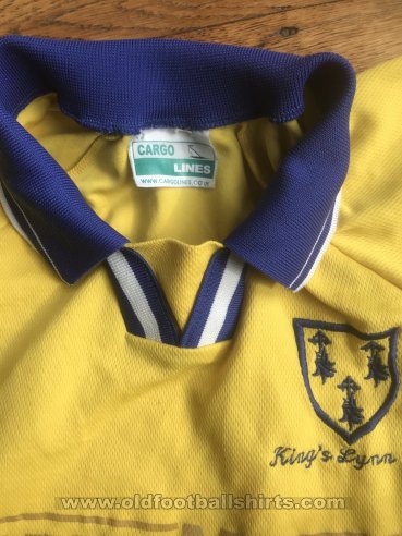 Kings Lynn Town Home football shirt (unknown year)