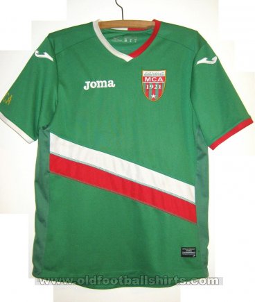 MC Alger  Home football shirt (unknown year)