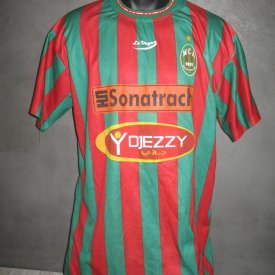 USM Alger Home football shirt (unknown year) sponsored by Sonatrach