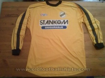 Čukarički Goalkeeper football shirt (unknown year)