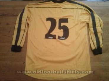 Čukarički Goalkeeper football shirt (unknown year)