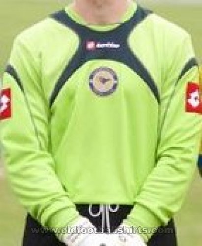Farnborough FC Goalkeeper football shirt 2009 - 2010