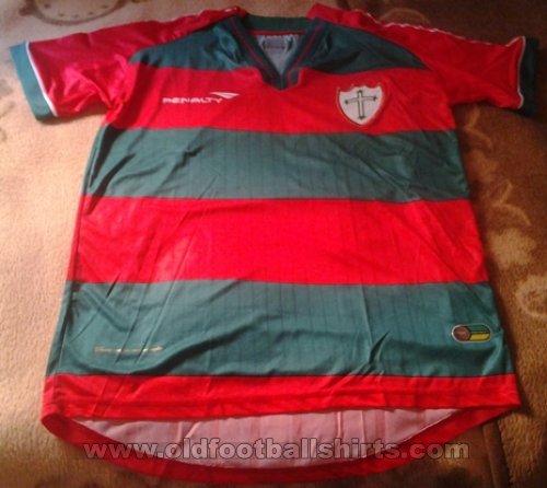 Portuguesa de Desportos Home football shirt 2011 - 2012