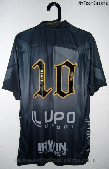 Portuguesa de Desportos Third football shirt 2013