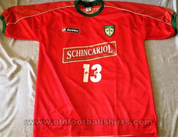 Portuguesa de Desportos Home football shirt 2000 - 2001