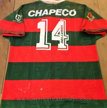 Portuguesa de Desportos Home football shirt 1995