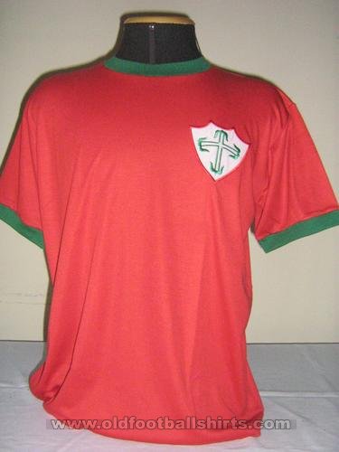 Portuguesa de Desportos Home football shirt 1973