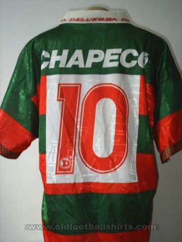 Portuguesa de Desportos Home football shirt 1996