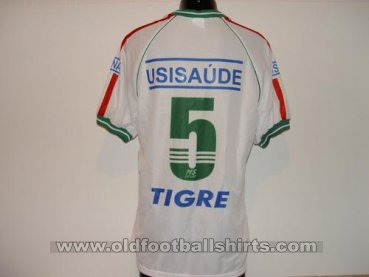 Ipatinga Home football shirt 2004