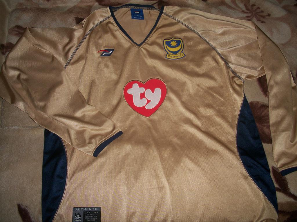 Portsmouth 2003-05 Home Shirt | Le Coq Sportif Portsmouth 2003-05 Home Shirt | Le Coq Sportif