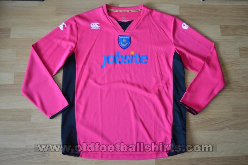 Portsmouth Goalkeeper football shirt 2009 - 2010